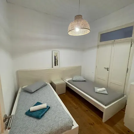 New! Santa Catarina 4 Quartos Апартаменты Лиссабон